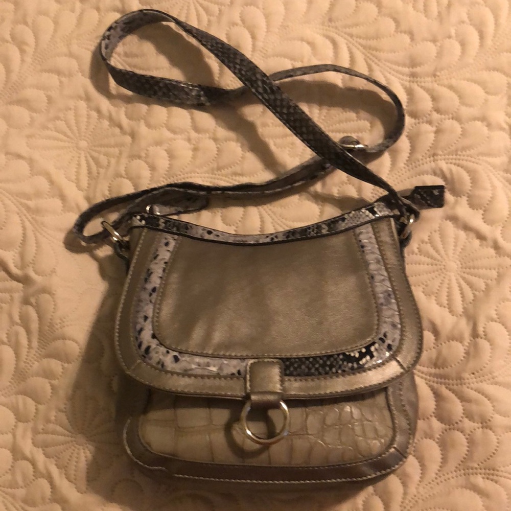 Apt. 9 Faux Leather Grey Metallic Crossbody with Grey Snakeskin details